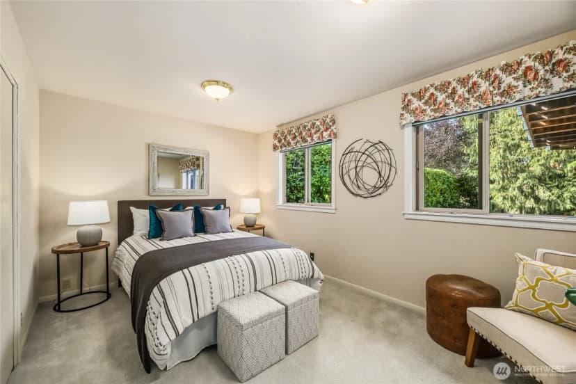 Property photo for 4515 Sw 100th Street, Seattle photo 16
