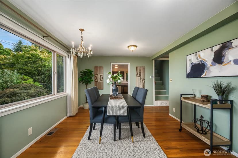 Property photo for 4515 Sw 100th Street, Seattle photo 6