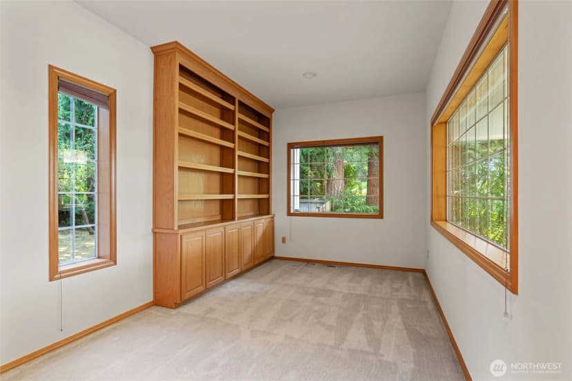 Property photo for 11432 238th Street Sw, Woodway photo 31