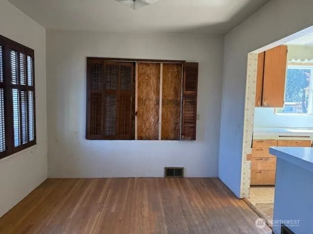 Property photo for 8323 39th Avenue S, Seattle photo 8