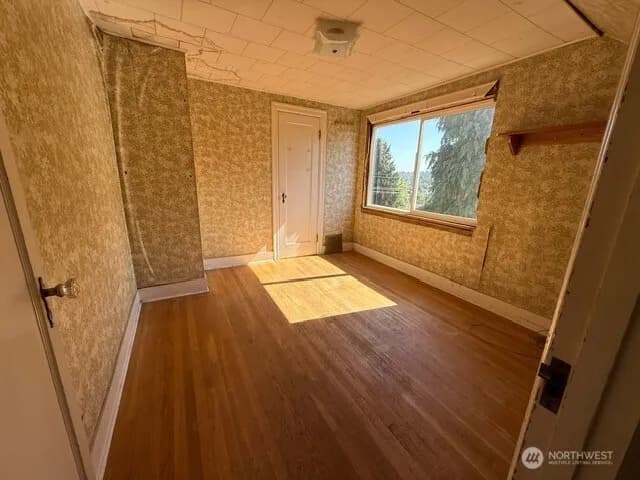 Property photo for 8323 39th Avenue S, Seattle photo 14