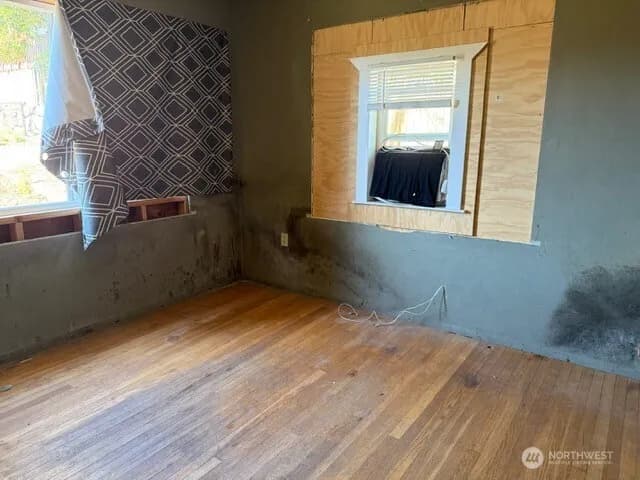 Property photo for 8323 39th Avenue S, Seattle photo 9