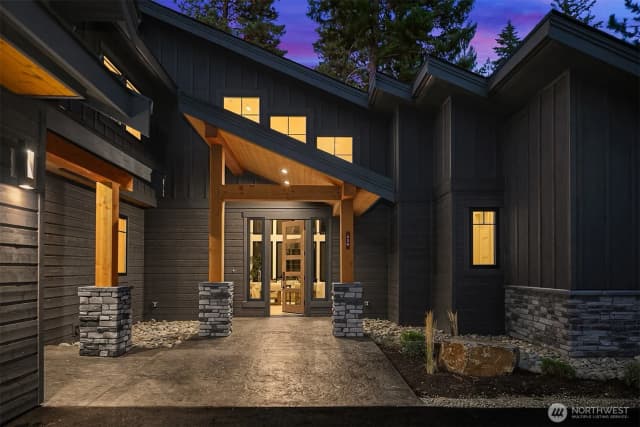 Property photo for 220 Old Grove Trail, Cle Elum photo 2