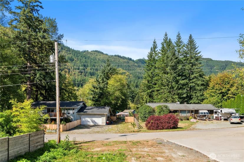 Property photo for 360 Deerhaven Lane, Sedro Woolley photo 23