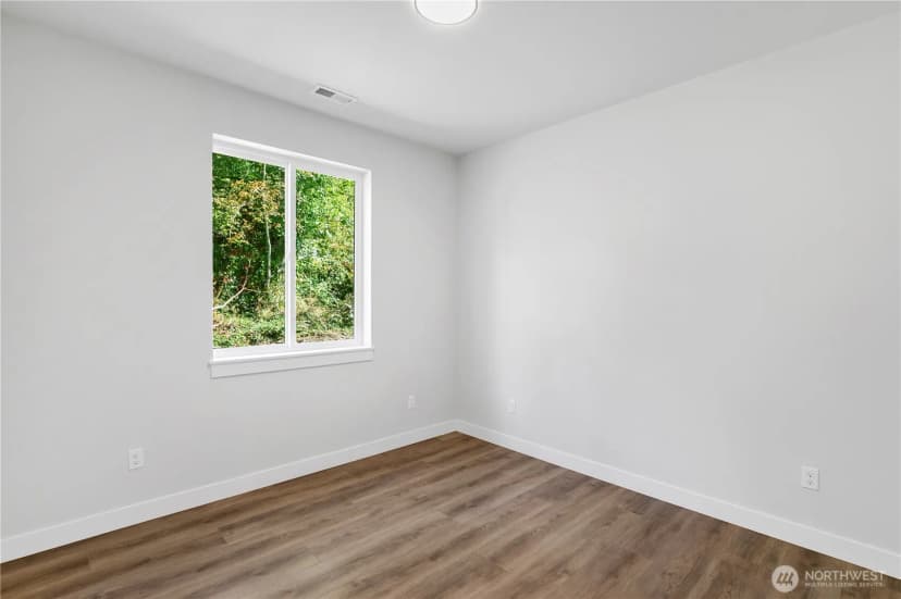 Property photo for 360 Deerhaven Lane, Sedro Woolley photo 15