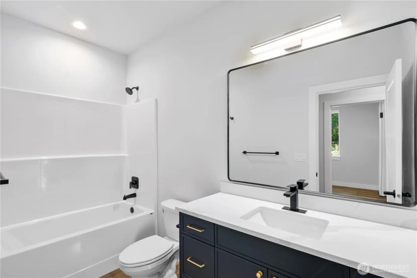 Property photo for 360 Deerhaven Lane, Sedro Woolley photo 17