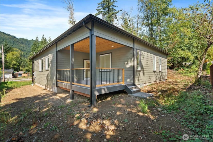 Property photo for 360 Deerhaven Lane, Sedro Woolley photo 25