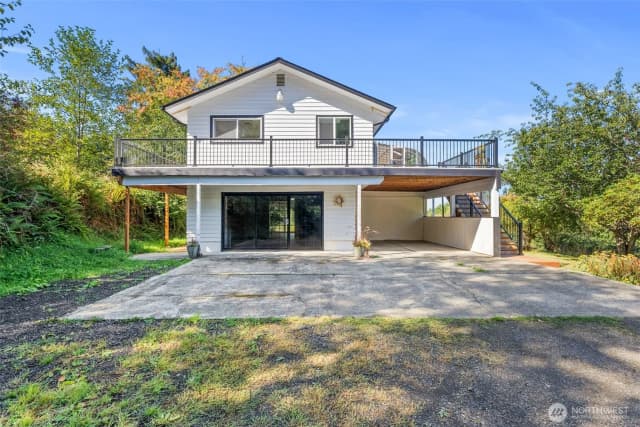 Property photo for 198 Raymond South Bend Road, Raymond