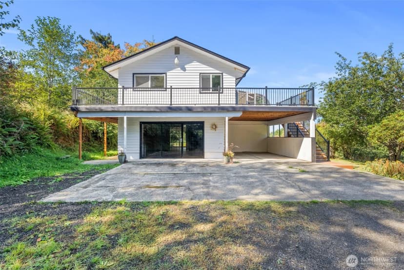 Property photo for 198 Raymond South Bend Road, Raymond