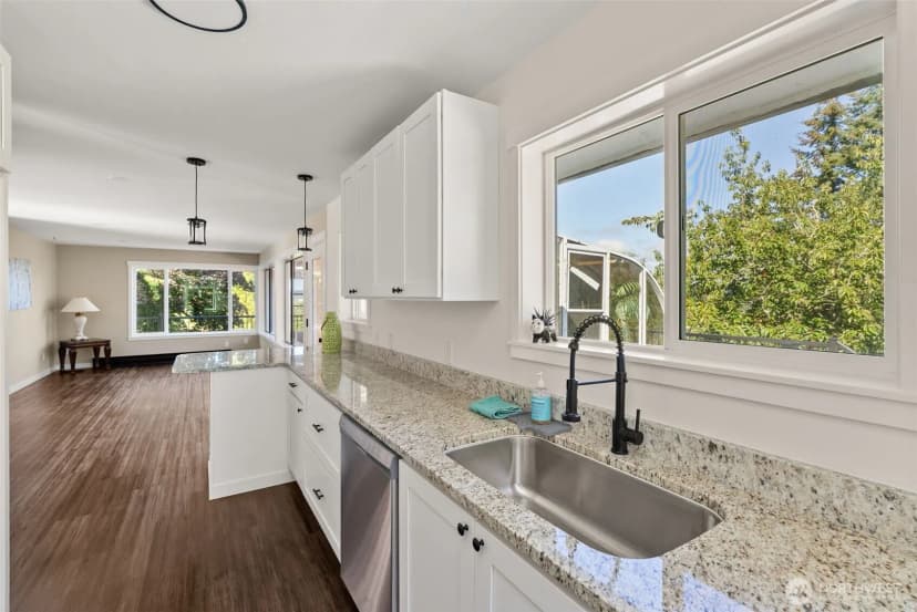 Property photo for 198 Raymond South Bend Road, Raymond photo 15