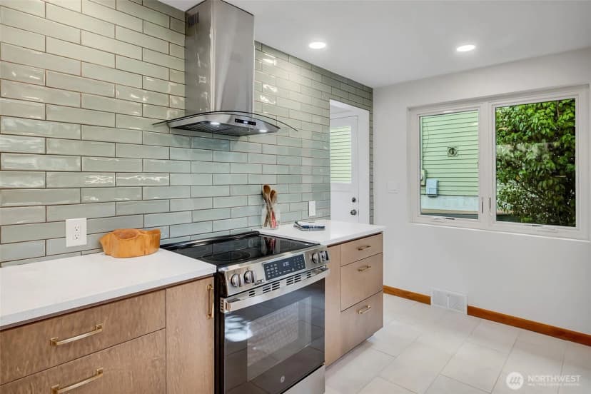 Property photo for 9804 63rd Avenue S, Seattle photo 19