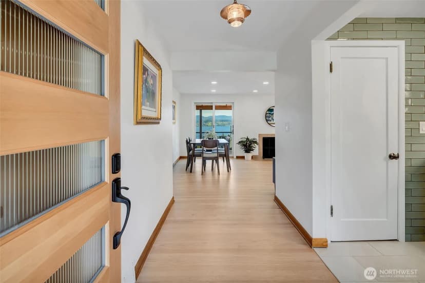 Property photo for 9804 63rd Avenue S, Seattle photo 4