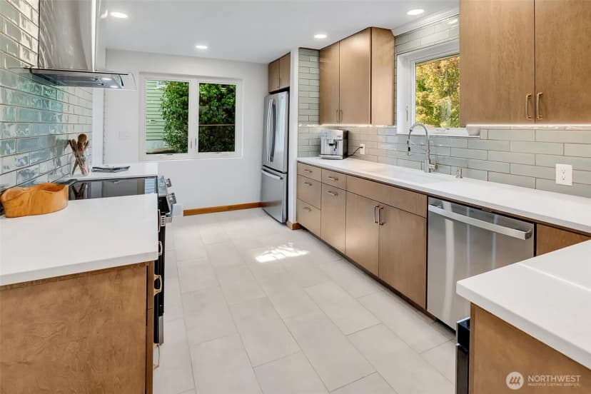 Property photo for 9804 63rd Avenue S, Seattle photo 15