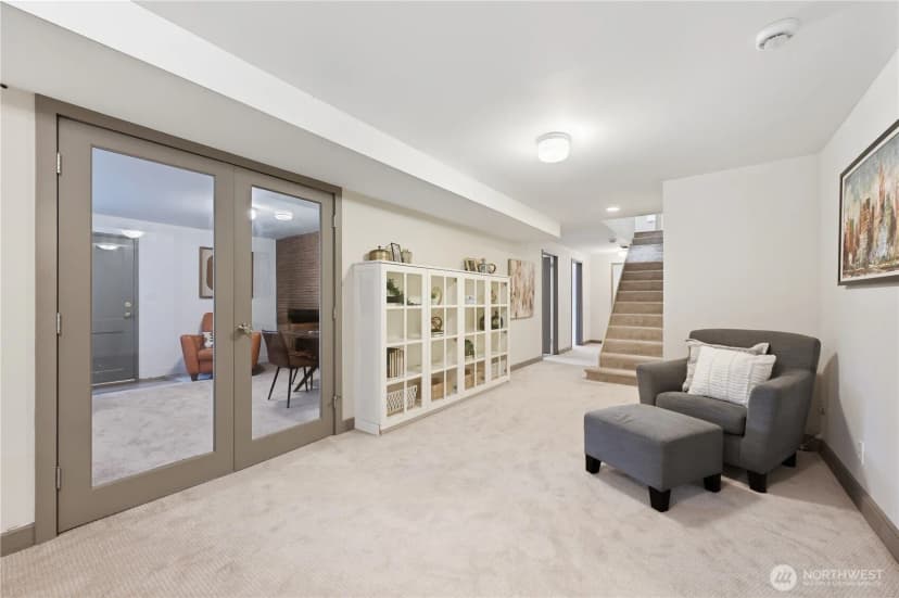 Property photo for 8533 Burke Avenue N, Seattle photo 24