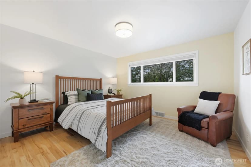 Property photo for 8533 Burke Avenue N, Seattle photo 20