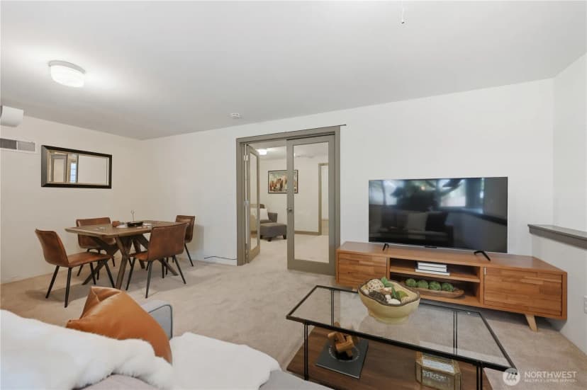 Property photo for 8533 Burke Avenue N, Seattle photo 33