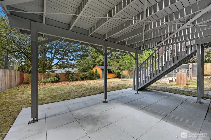 Property photo for 8533 Burke Avenue N, Seattle photo 34