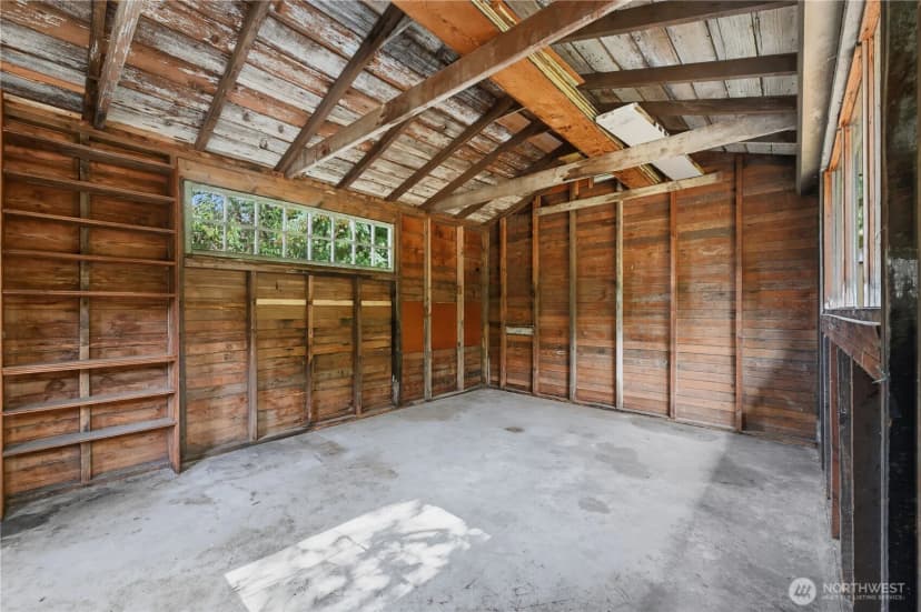 Property photo for 8533 Burke Avenue N, Seattle photo 38