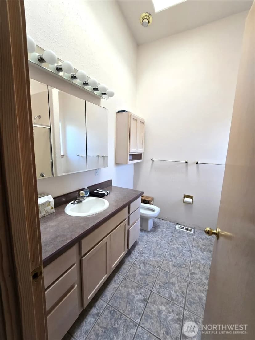 Property photo for 30100 H Street, Ocean Park photo 15