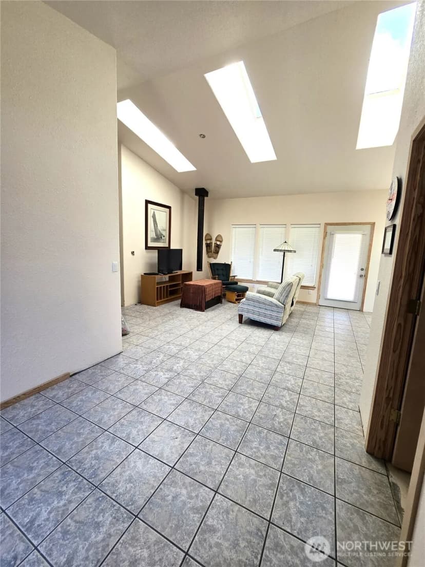Property photo for 30100 H Street, Ocean Park photo 4