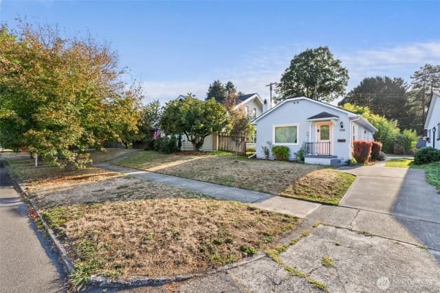 Property photo for 726 S Pearl Street, Centralia photo 3