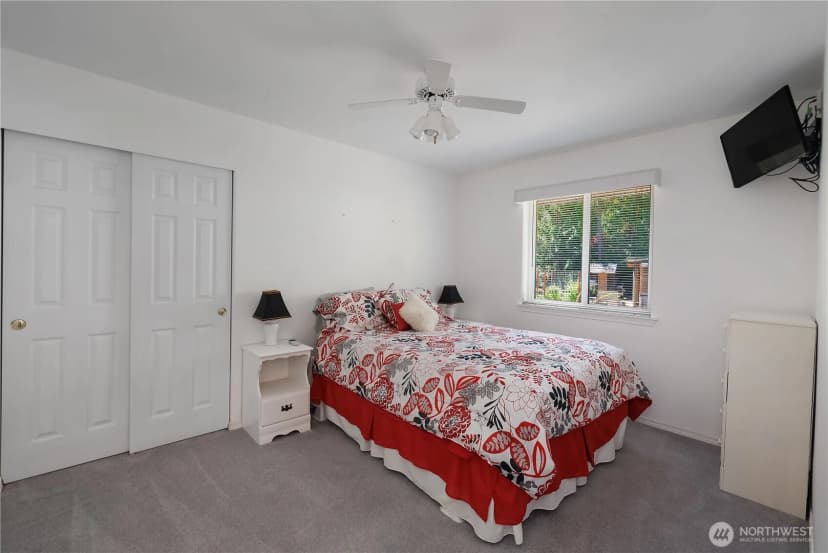Property photo for 320 E Ballantrae Drive, Shelton photo 23