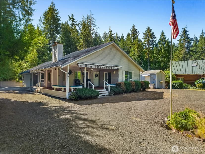 Property photo for 320 E Ballantrae Drive, Shelton photo 4