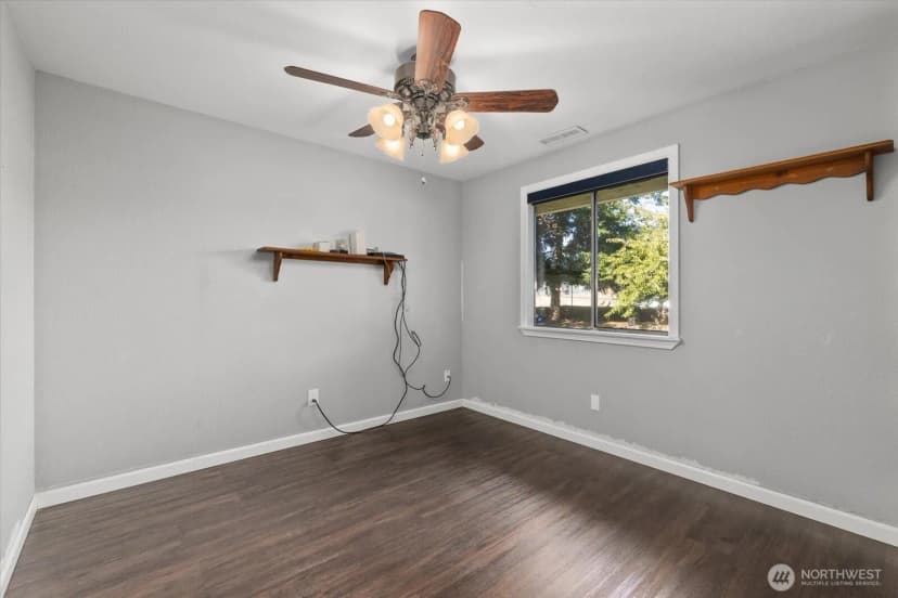 Property photo for 15852 B Street E, Tacoma photo 28