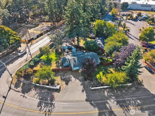 Property photo for 15852 B Street E, Tacoma photo 5