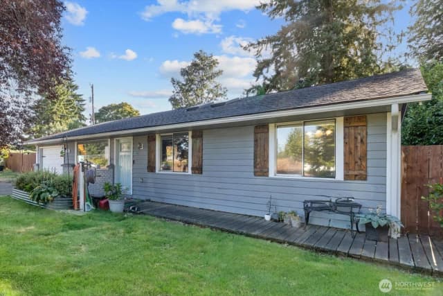 Property photo for 15852 B Street E, Tacoma photo 2