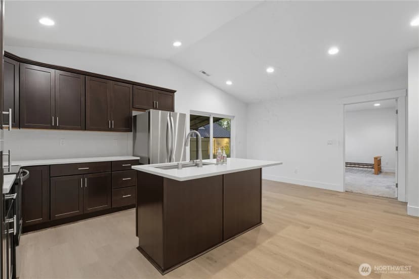 Property photo for 6 N Olympia Street, Kennewick photo 8