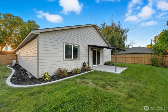 Property photo for 6 N Olympia Street, Kennewick photo 3