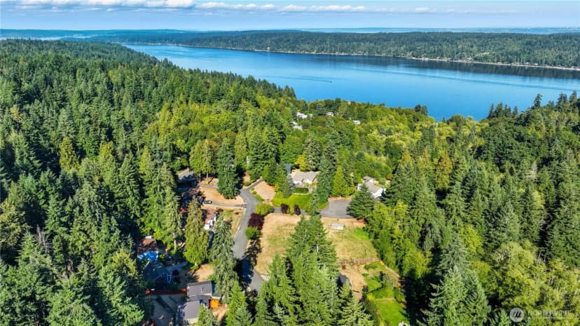 Property photo for 3975 Fischer Park Avenue Ne, Bremerton photo 36