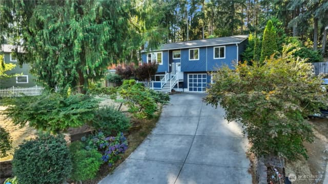 Property photo for 3975 Fischer Park Avenue Ne, Bremerton