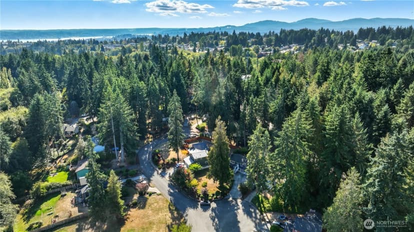 Property photo for 3975 Fischer Park Avenue Ne, Bremerton photo 35