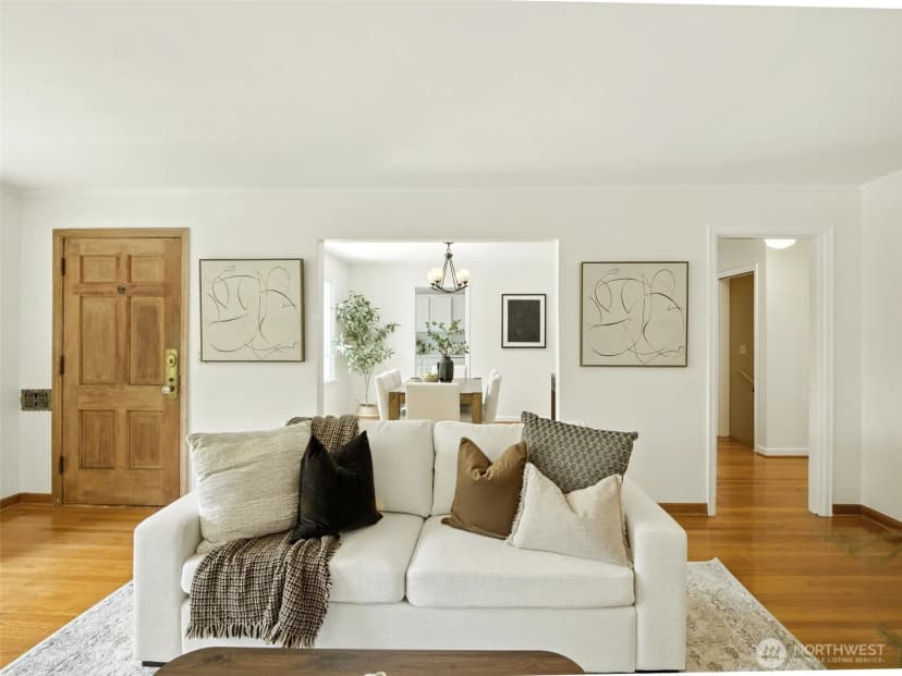 Property photo for 314 Ne 82nd Street, Seattle photo 5