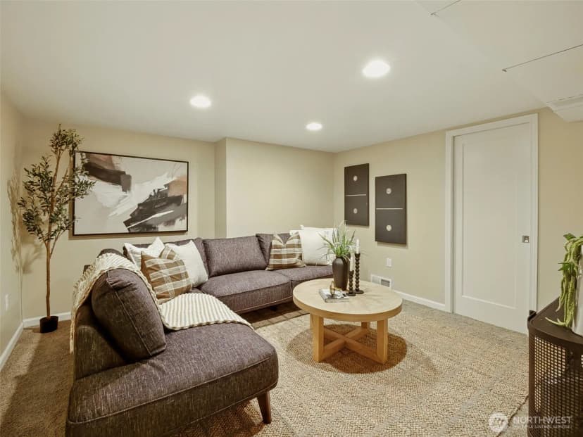 Property photo for 314 Ne 82nd Street, Seattle photo 21