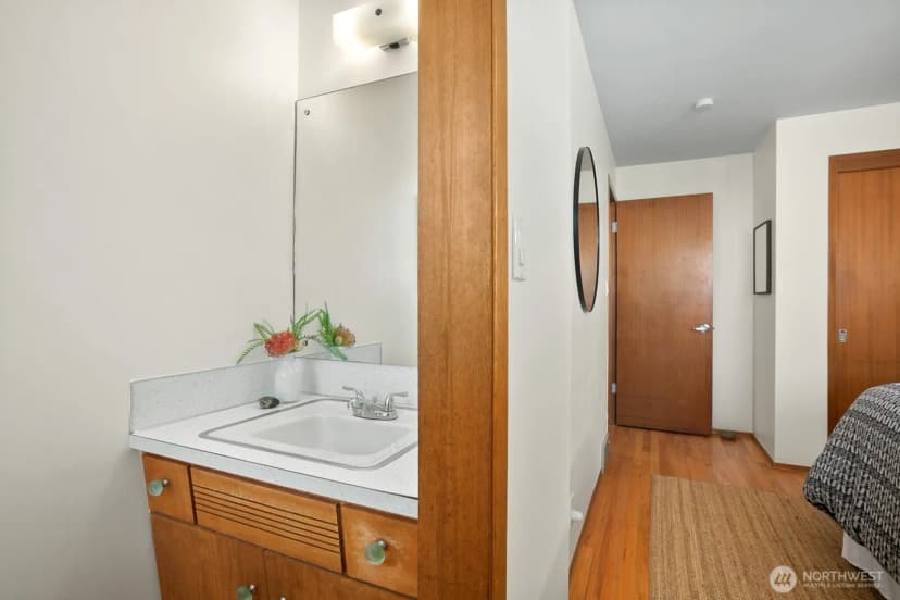 Property photo for 6024 48th Ave Sw, Seattle photo 12