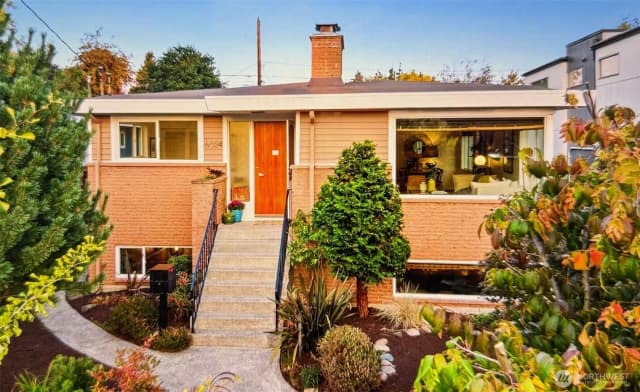 Property photo for 6024 48th Ave Sw, Seattle