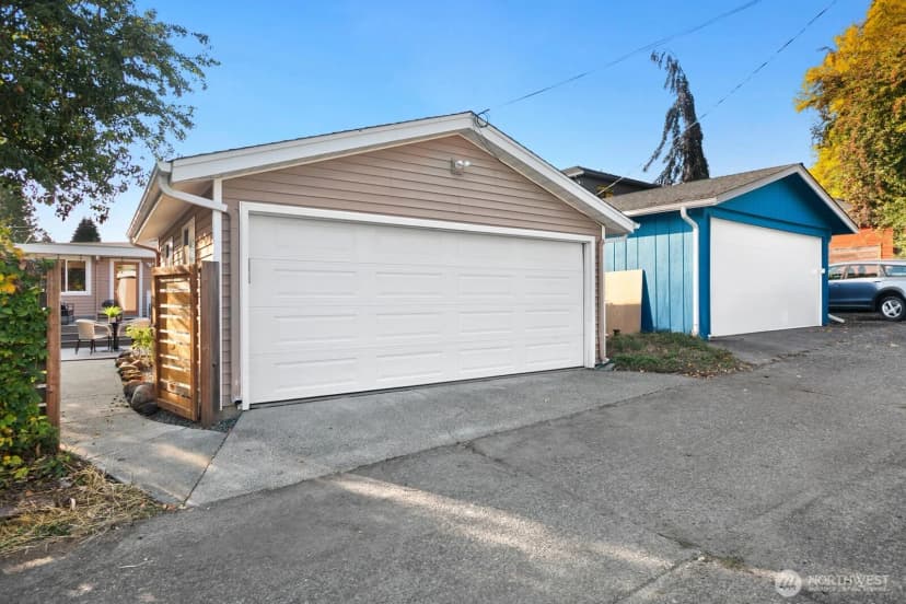 Property photo for 6024 48th Ave Sw, Seattle photo 32