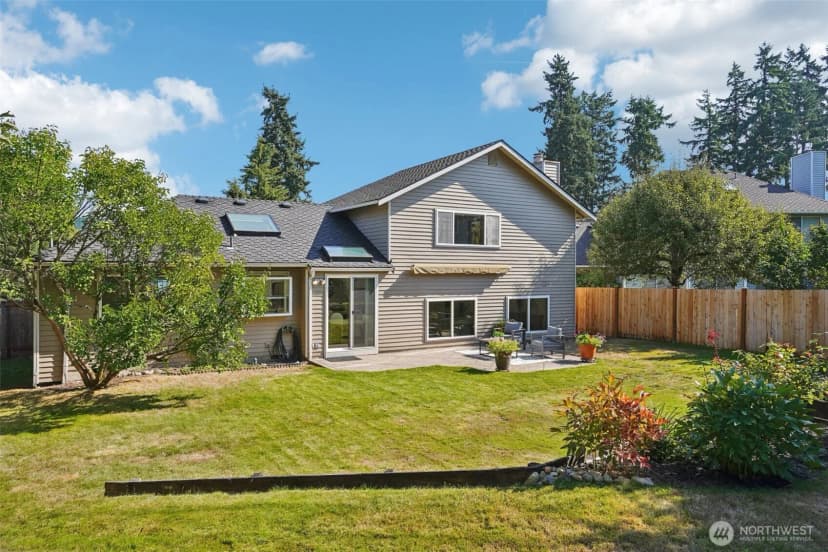 Property photo for 2229 Ilwaco Avenue Ne, Renton photo 32