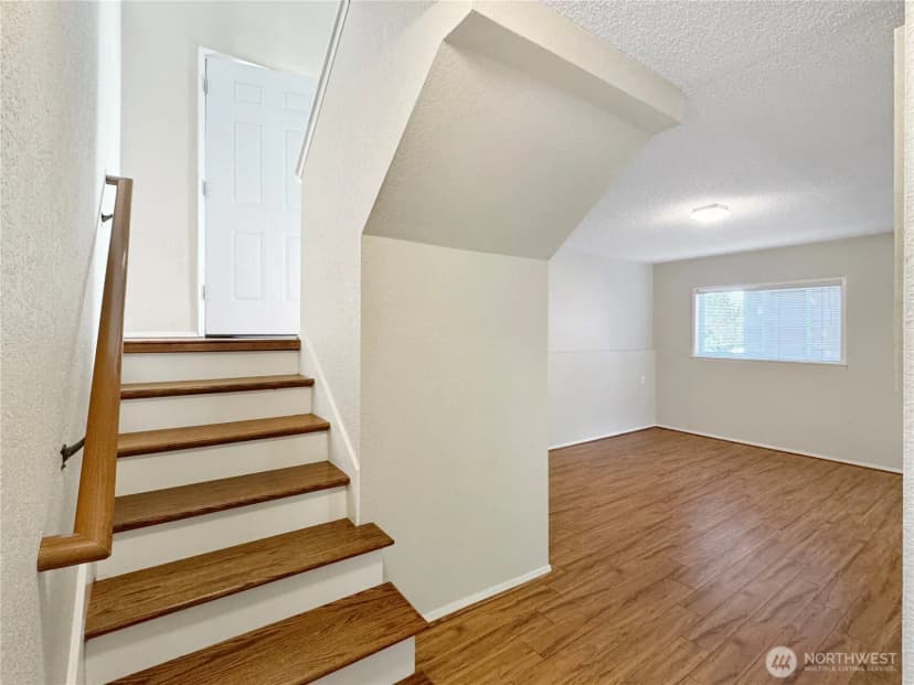Property photo for 1814 Monterey Avenue Ne, Renton photo 17