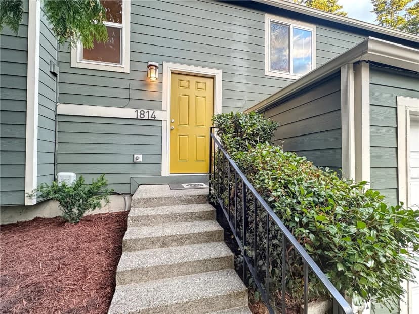 Property photo for 1814 Monterey Avenue Ne, Renton