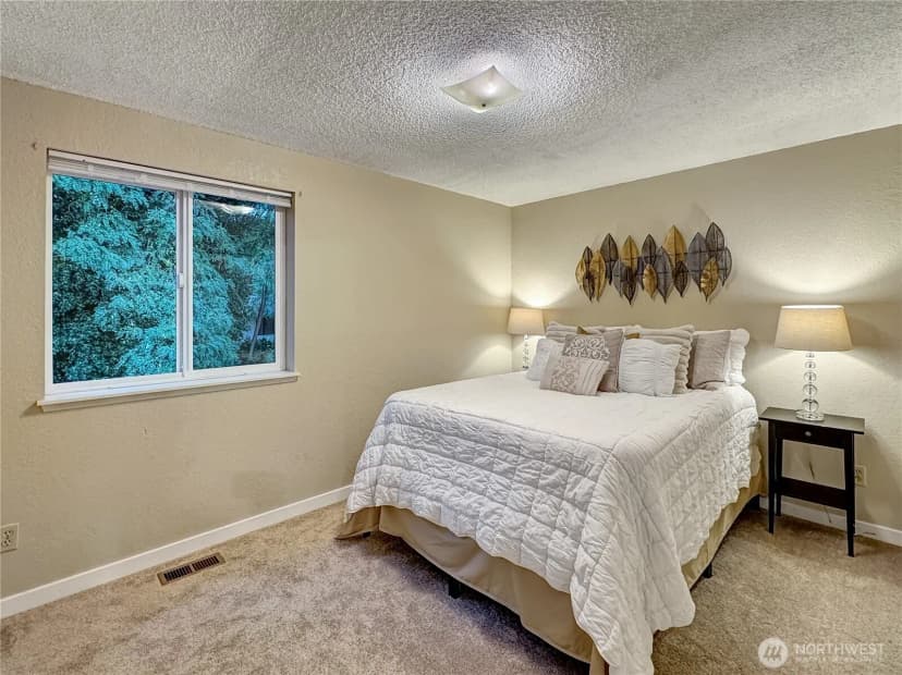 Property photo for 1814 Monterey Avenue Ne, Renton photo 13