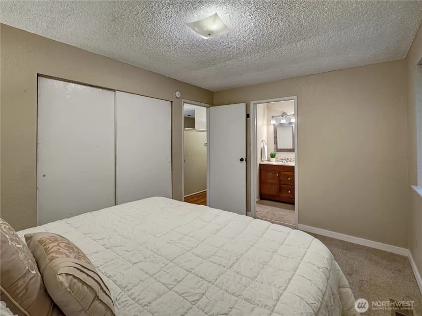 Property photo for 1814 Monterey Avenue Ne, Renton photo 14