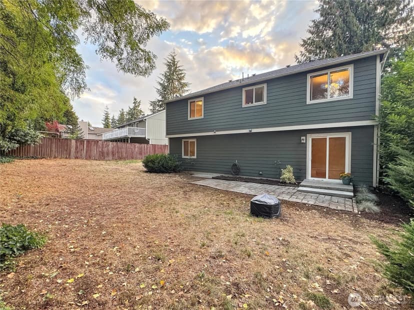 Property photo for 1814 Monterey Avenue Ne, Renton photo 24
