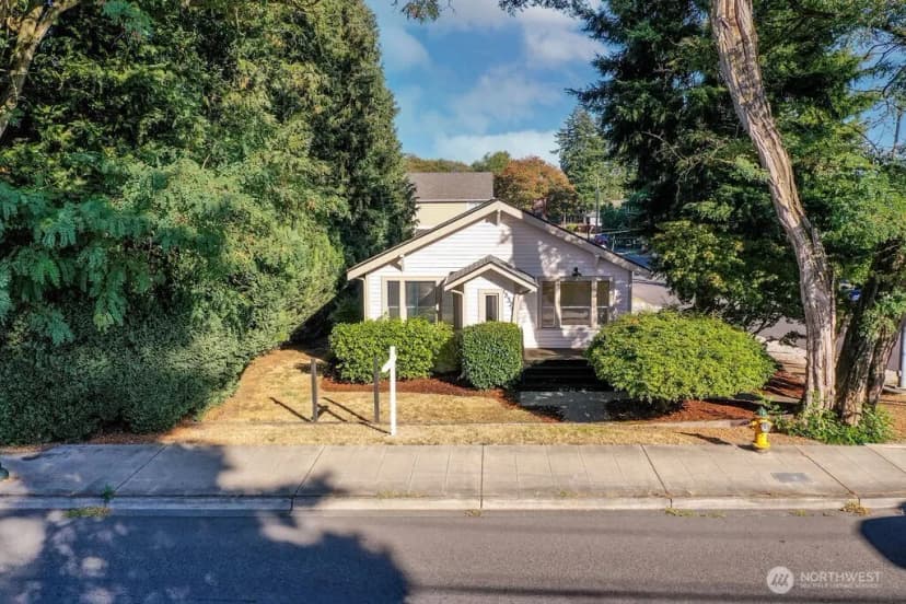 Property photo for 15324 4th Avenue Sw, Burien photo 23