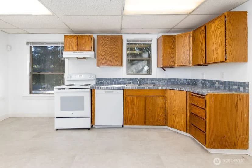 Property photo for 15324 4th Avenue Sw, Burien photo 7