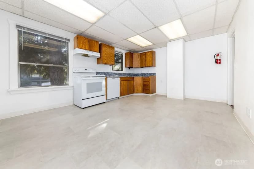 Property photo for 15324 4th Avenue Sw, Burien photo 6