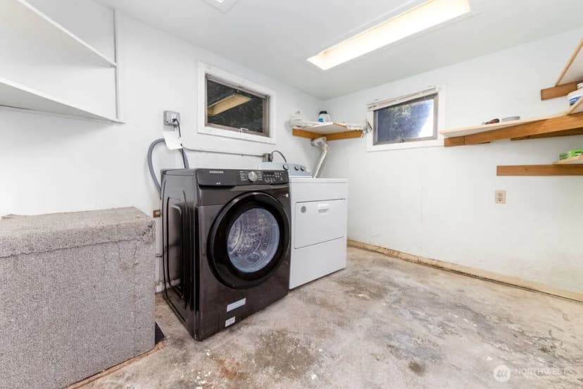 Property photo for 15324 4th Avenue Sw, Burien photo 17